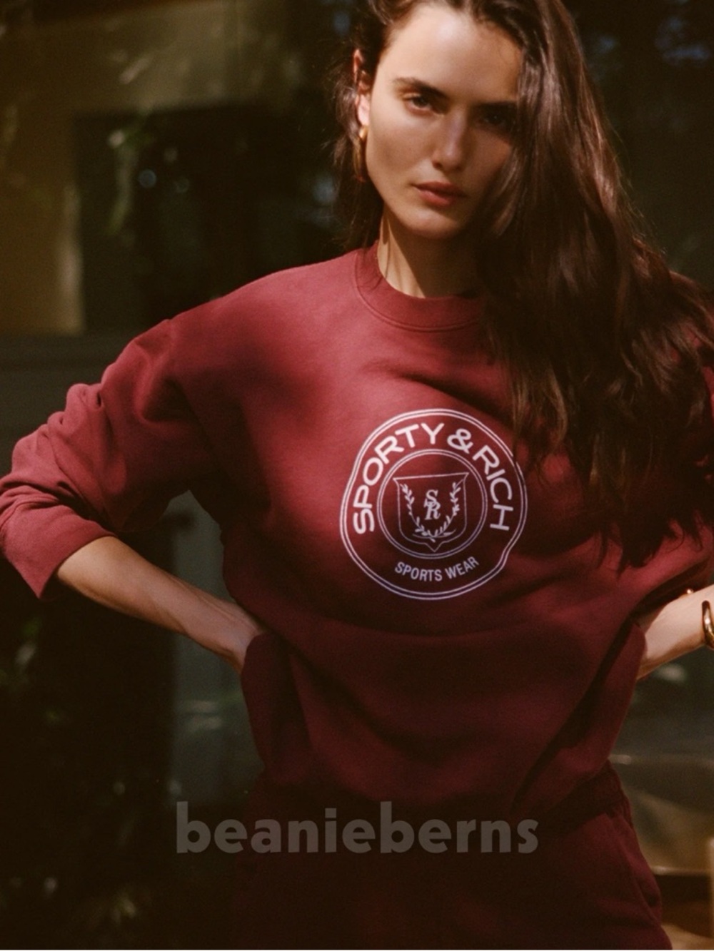 NWOT Sporty & Rich Connecticut Crest Logo Crewneck Sweatshirt Merlot Size S